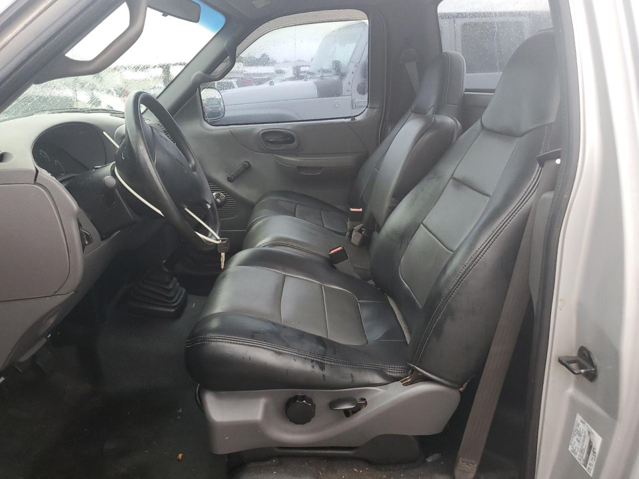 2002 Ford F150 VIN: 1FTRF07252KA89746 Lot: 74143264