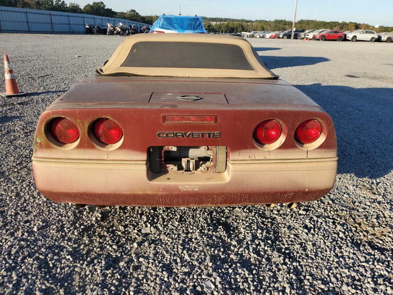 1G1YY3181J5121828 1988 Chevrolet Corvette