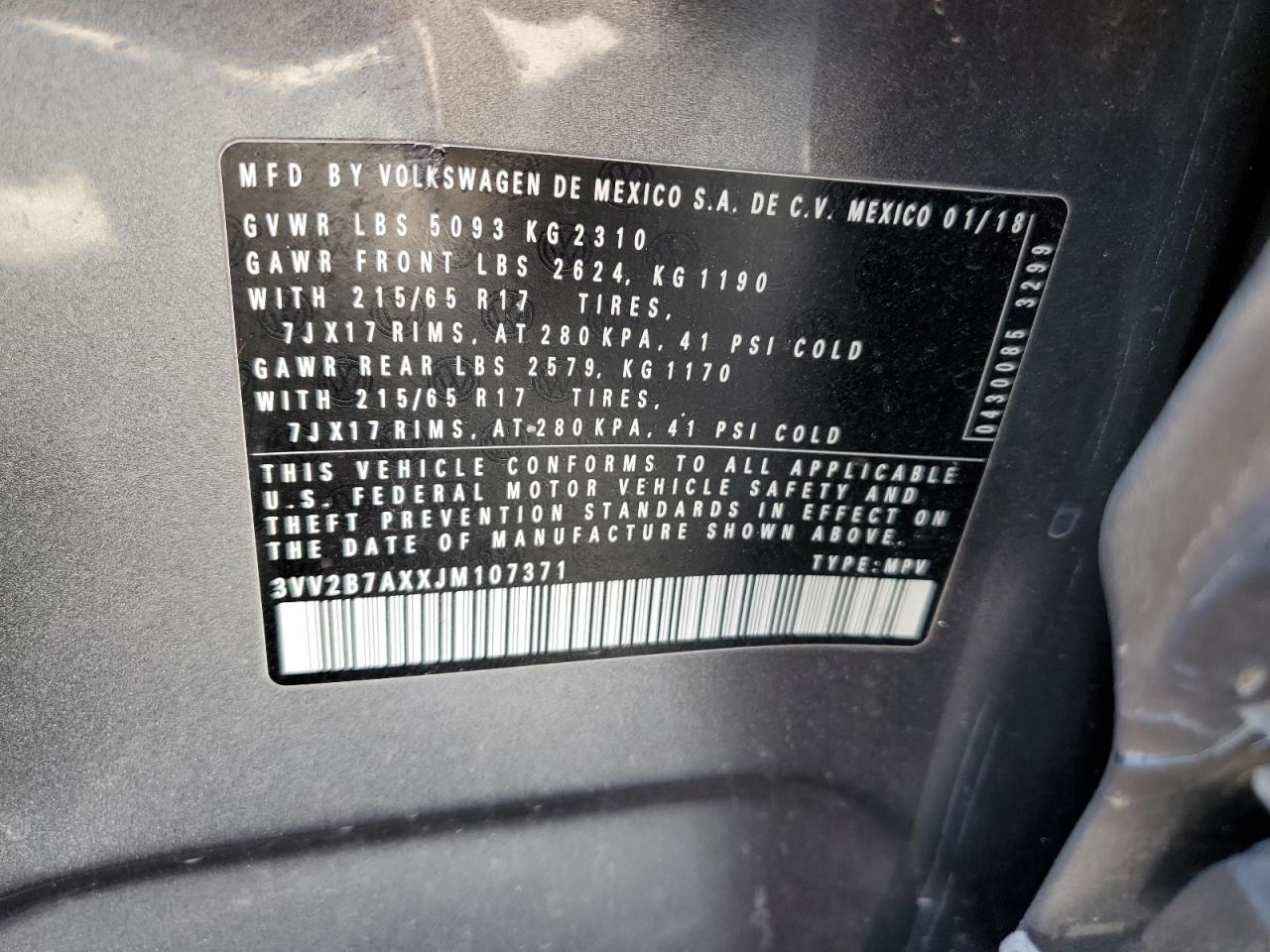 3VV2B7AXXJM107371 2018 Volkswagen Tiguan Se