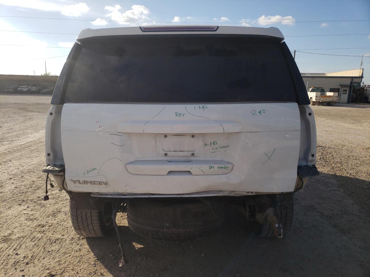 2018 GMC Yukon - Image 6