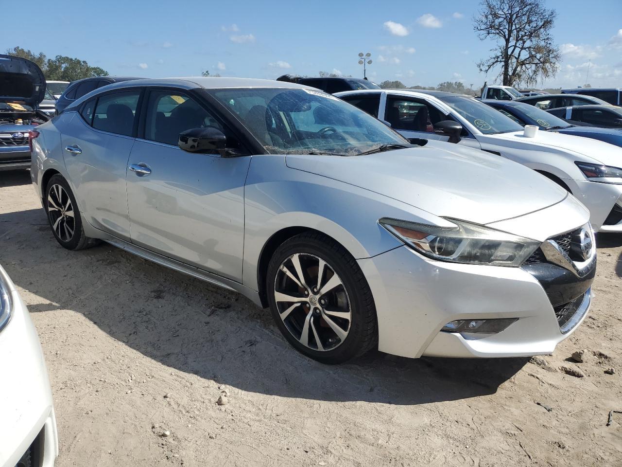 2017 Nissan Maxima - Image 4