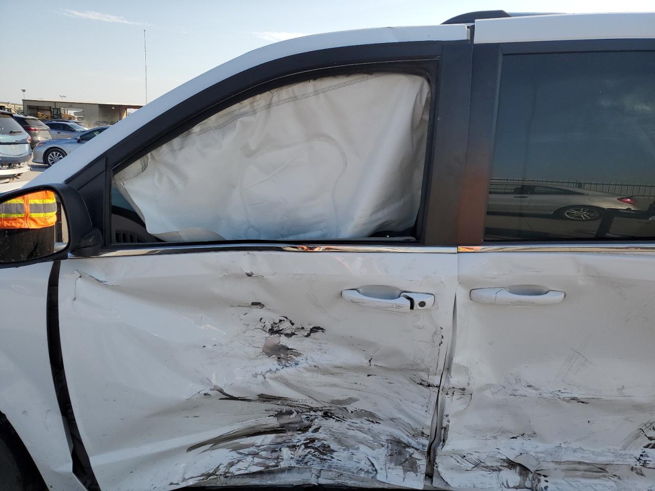 2019 Dodge Caravan - Image 7