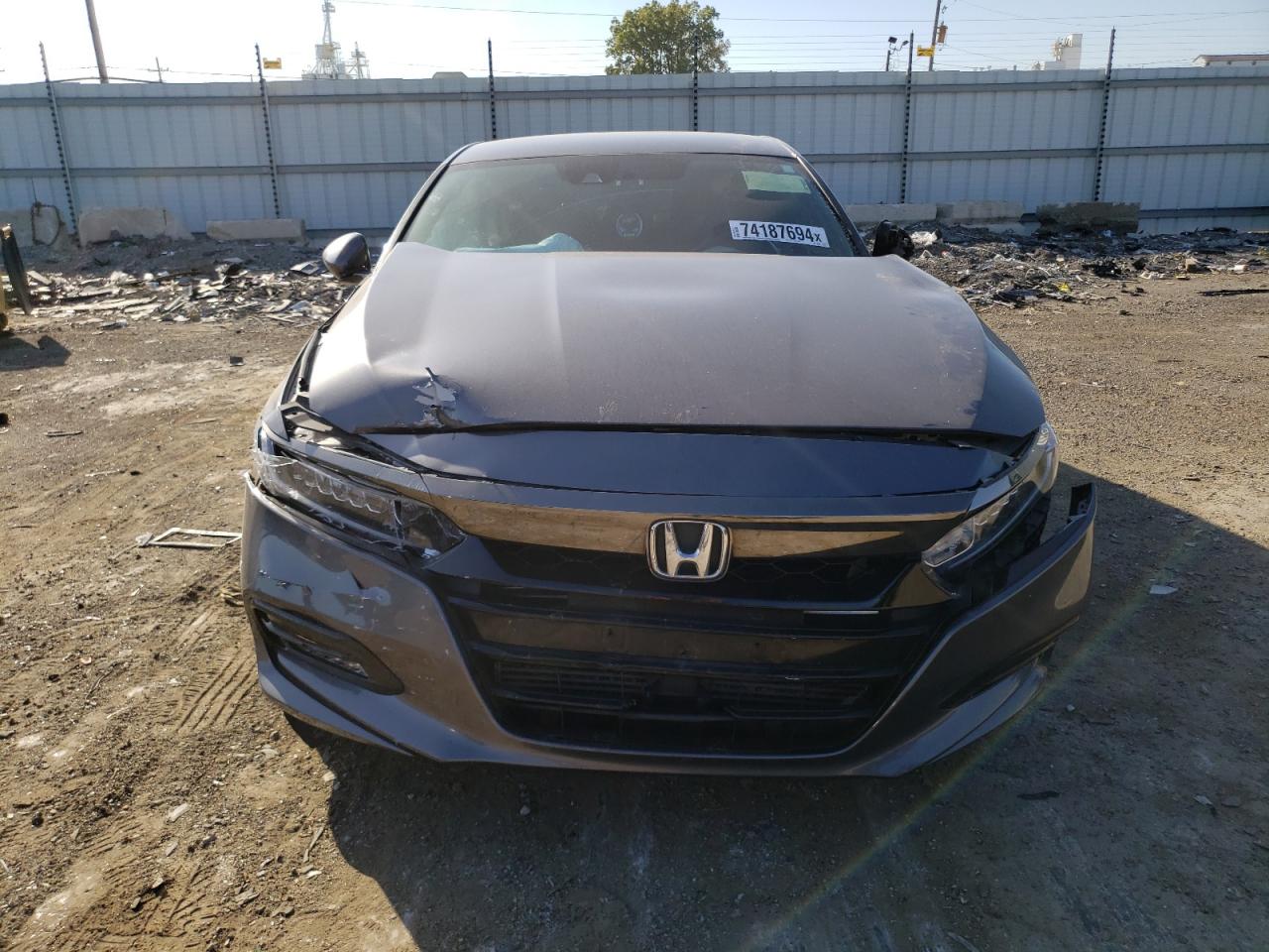 VIN 1HGCV1F36JA099281 2018 HONDA ACCORD no.5