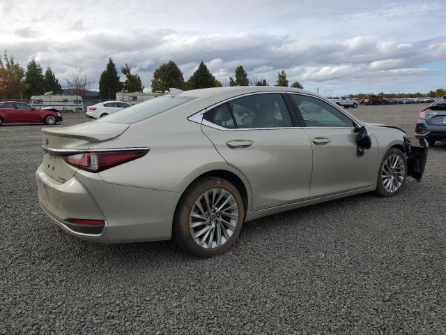 58AEA1C10MU012293 Lexus ES300 ES 300H LU 3