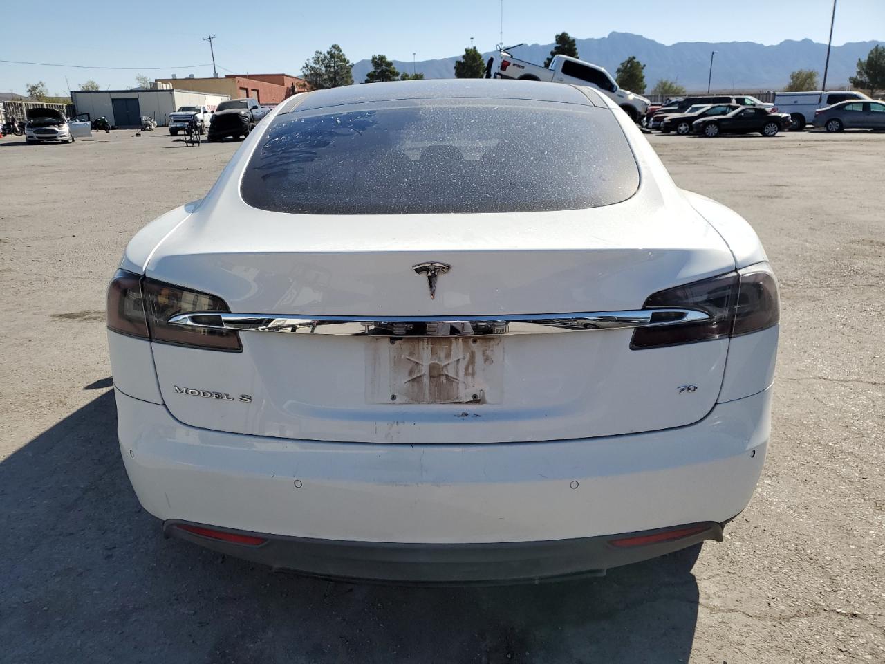 2015 Tesla Model S VIN: 5YJSA1E18FF115906 Lot: 74113494