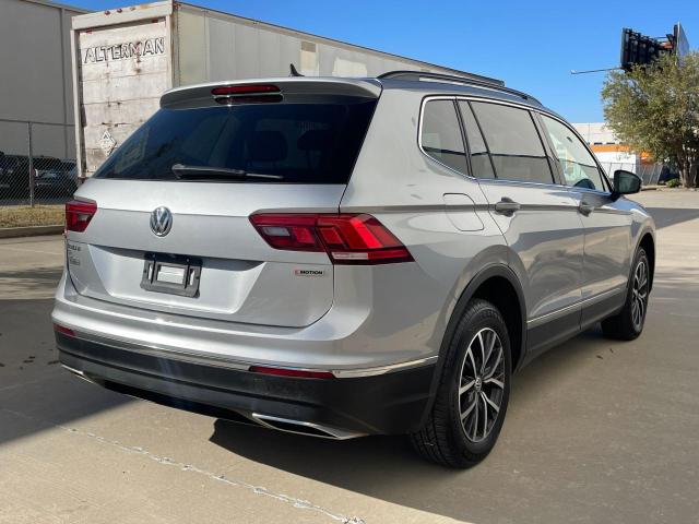 3VV2B7AX0LM101758 Volkswagen Tiguan SE 4