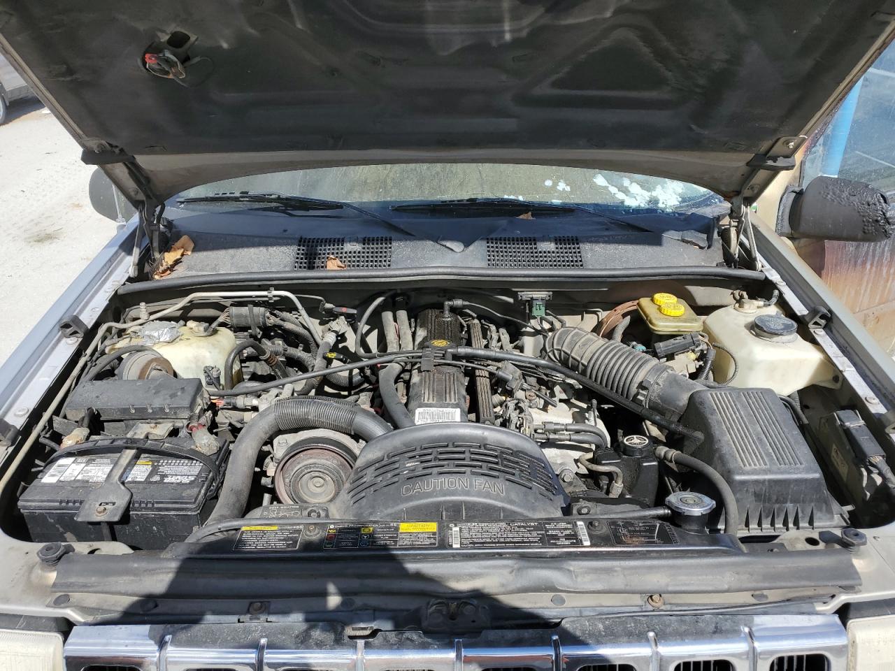 1994 Jeep Grand Cherokee - Image 12