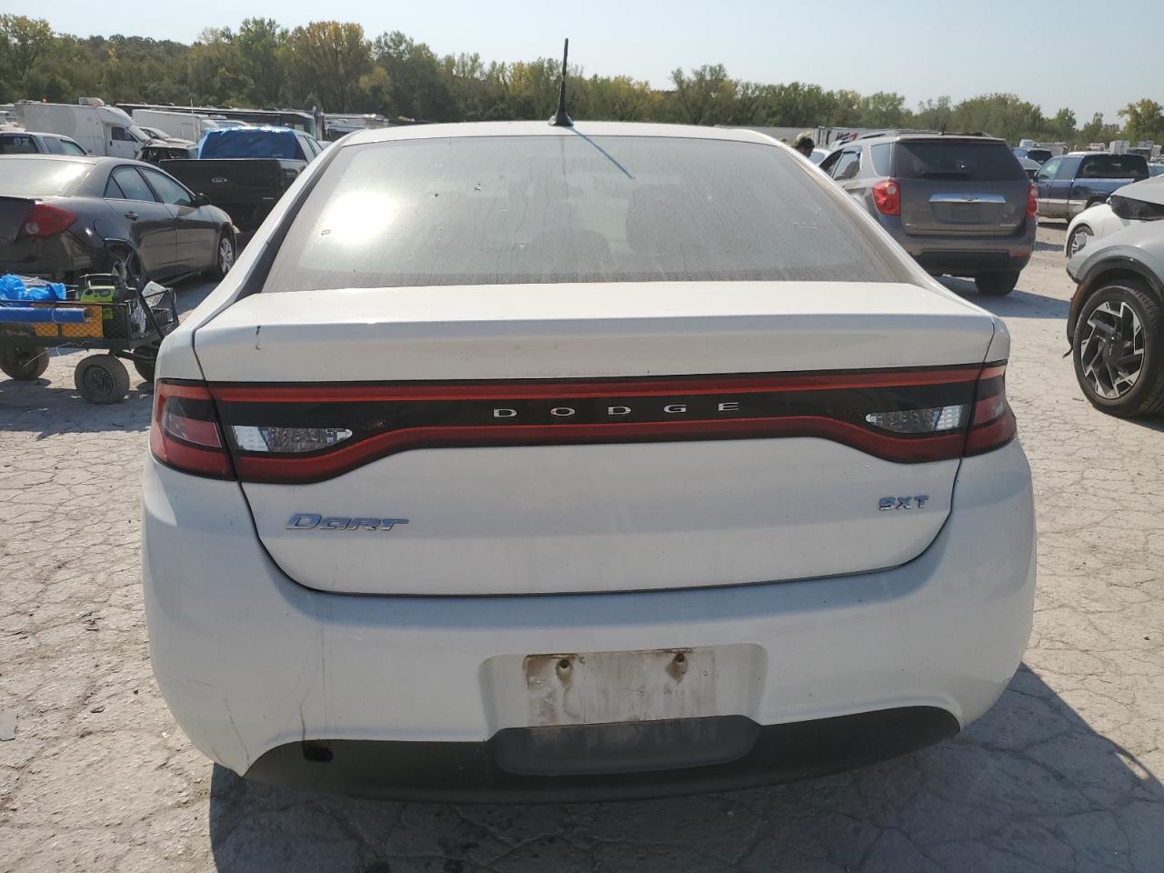 2015 Dodge Dart Sxt VIN: 1C3CDFBB2FD320123 Lot: 74831024