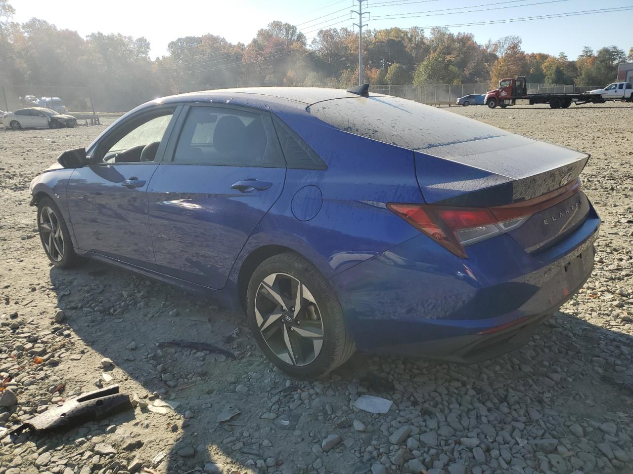 2023 Hyundai Elantra - Image 2
