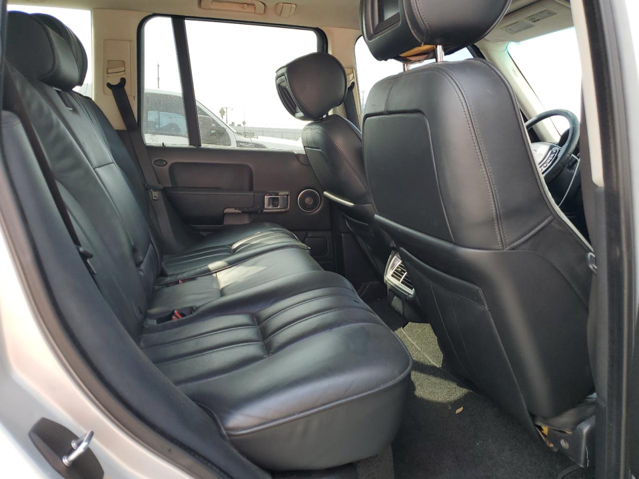 2006 Land Rover Range Rover - Image 11