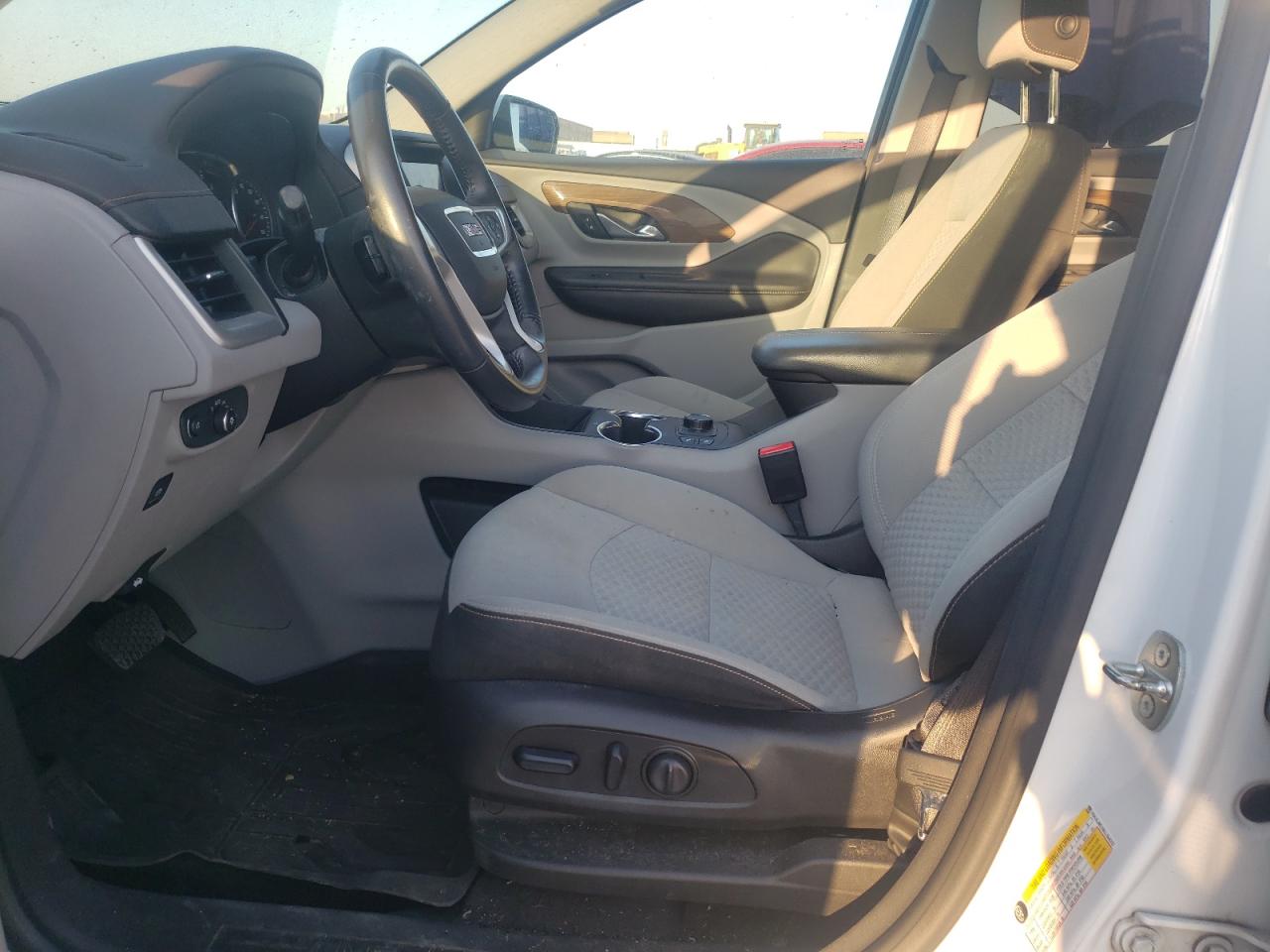 3GKALMEV8KL354222 2019 GMC Terrain Sle