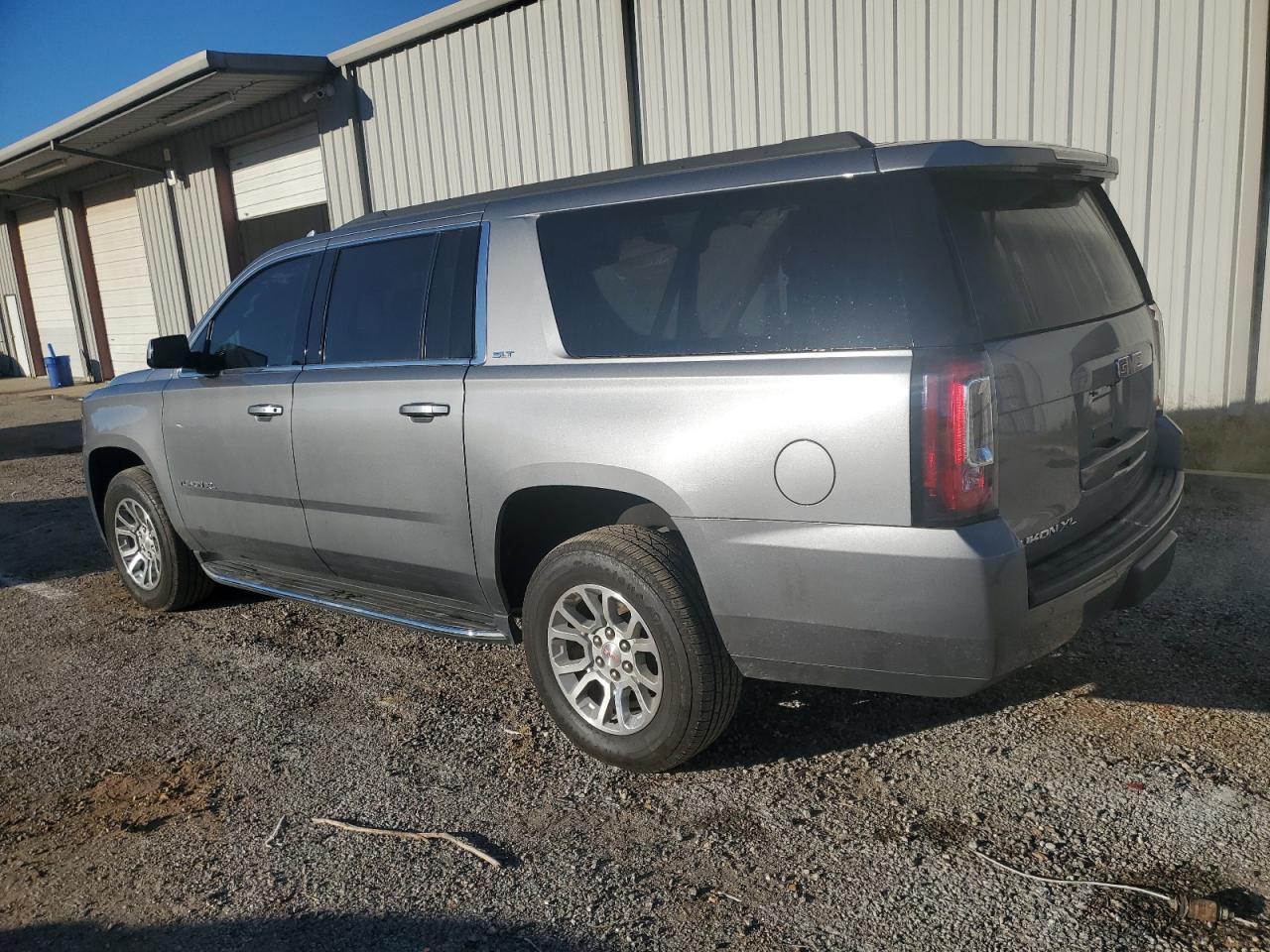 2020 GMC Yukon - Image 2