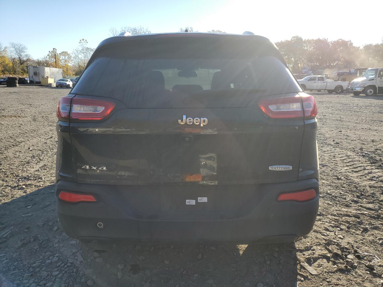 2015 Jeep Cherokee Latitude VIN: 1C4PJMCB3FW773440 Lot: 77076984