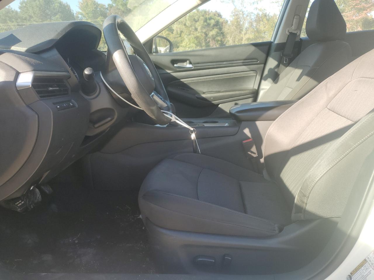 2020 Nissan Altima - Image 7