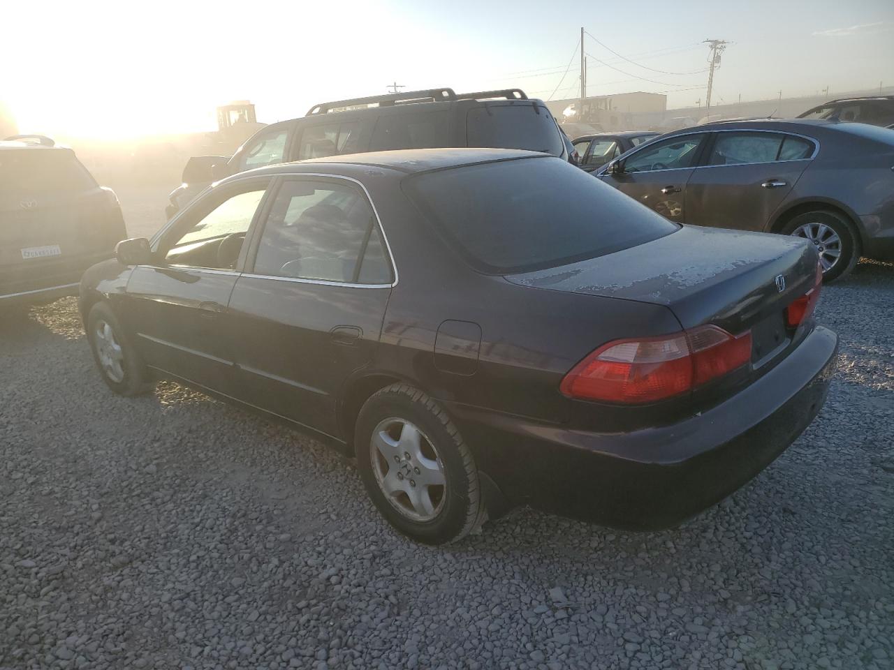1999 Honda Accord - Image 2