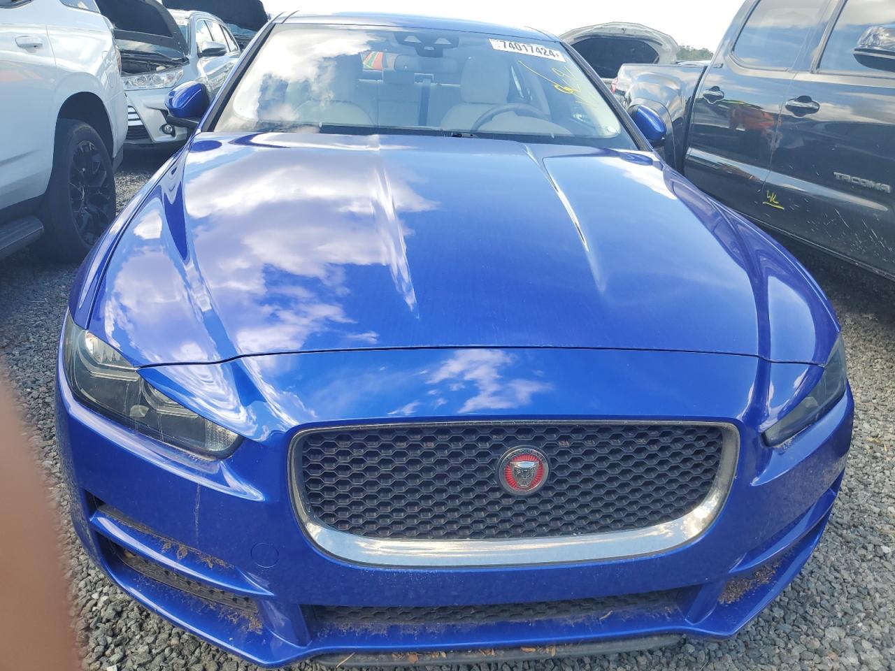 2017 Jaguar XE - Image 5