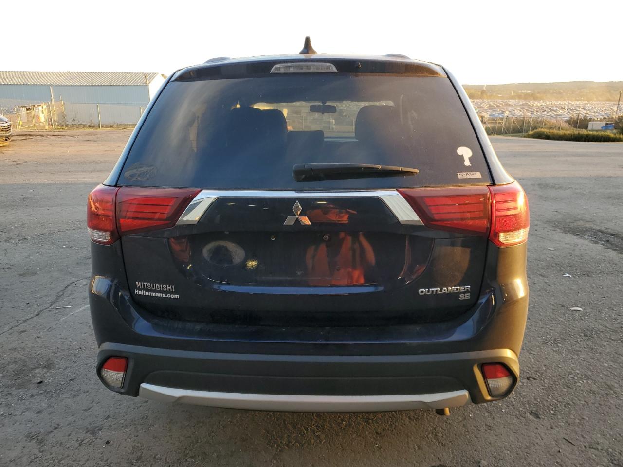 2017 Mitsubishi Outlander Se VIN: JA4AZ3A3XHZ050457 Lot: 74700314