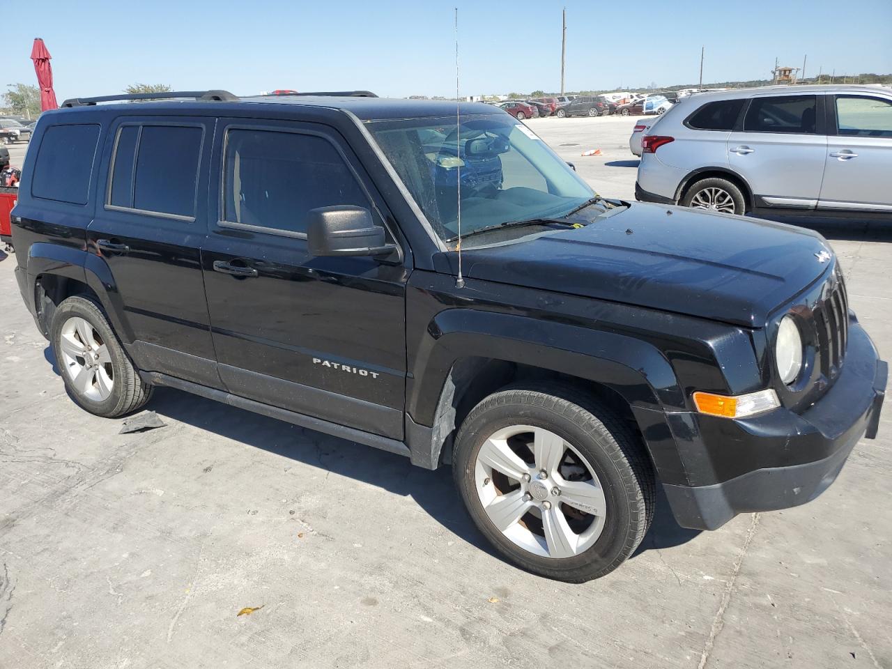 VIN 1C4NJPFB1ED900670 2014 JEEP PATRIOT no.4