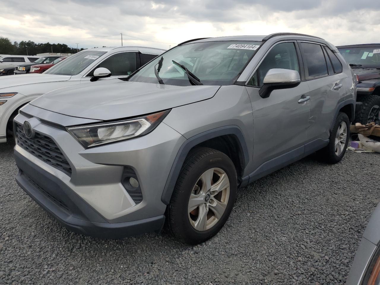 2T3P1RFV6KC015900 2019 TOYOTA RAV 4 - Image 1