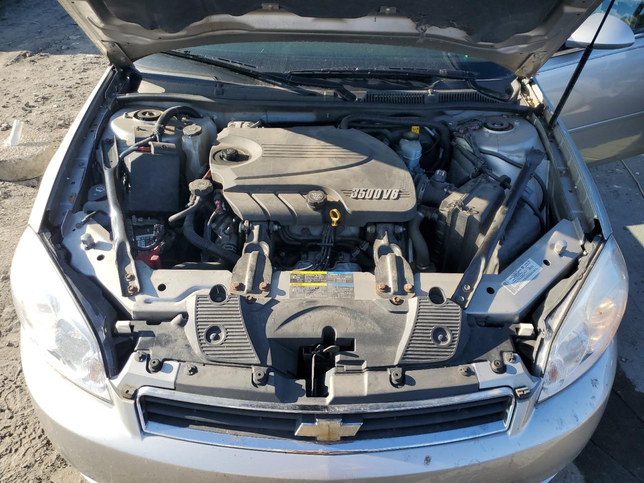 2008 Chevrolet Impala - Image 12
