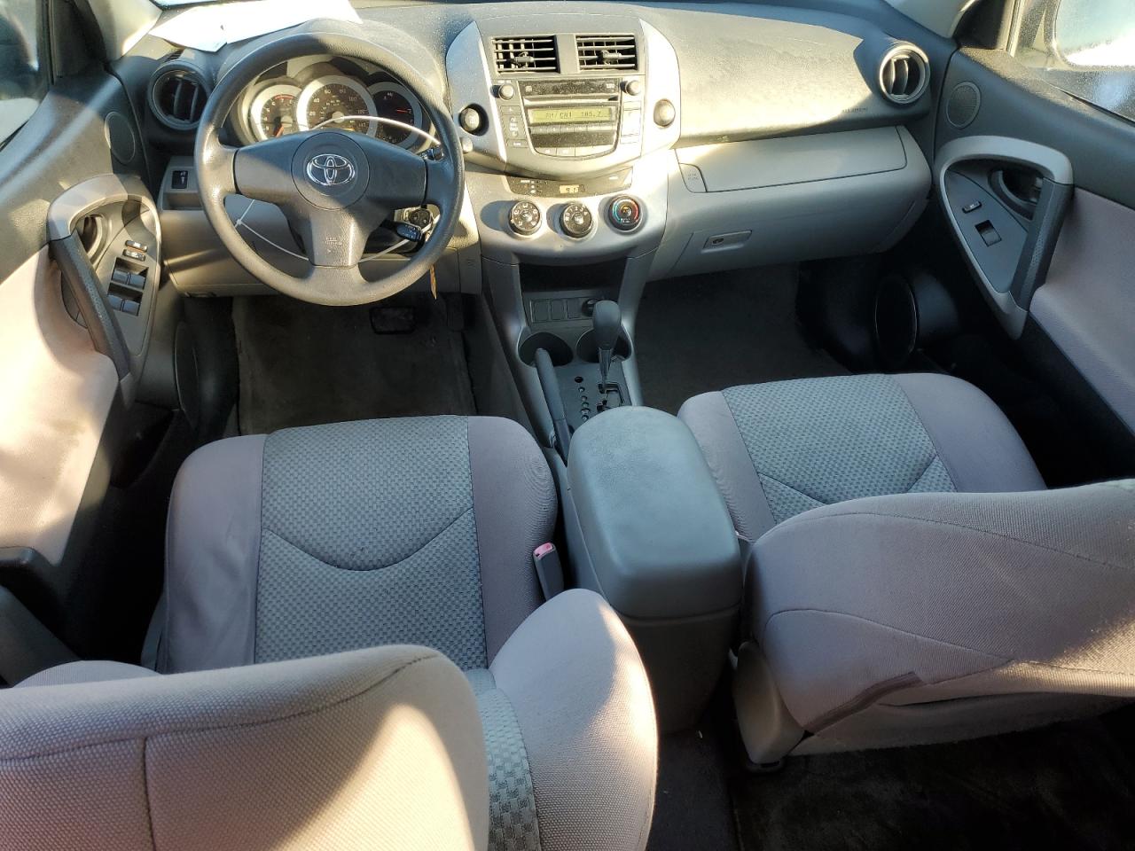 2006 Toyota RAV 4 - Image 8