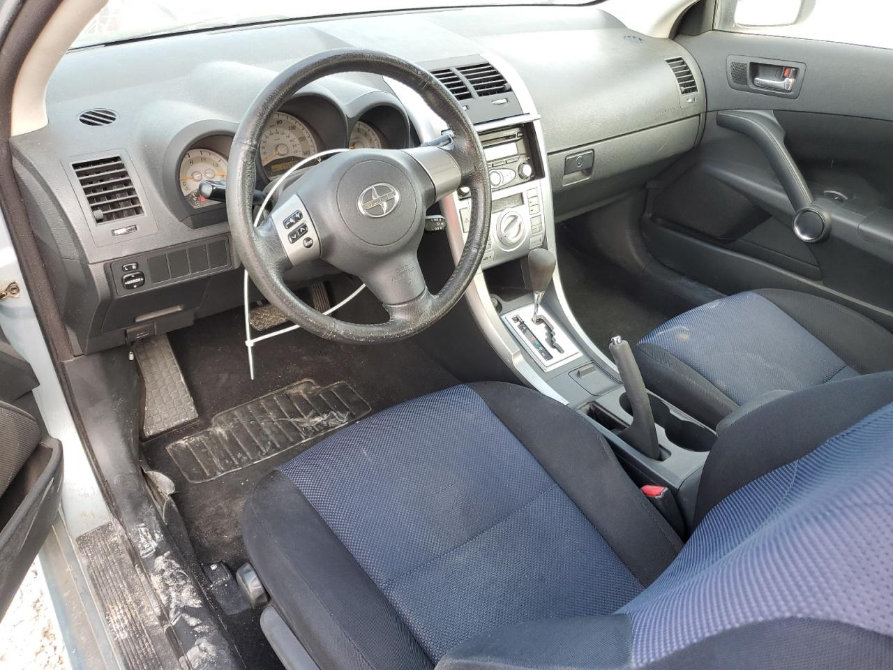 JTKDE177960078113 2006 Toyota Scion Tc