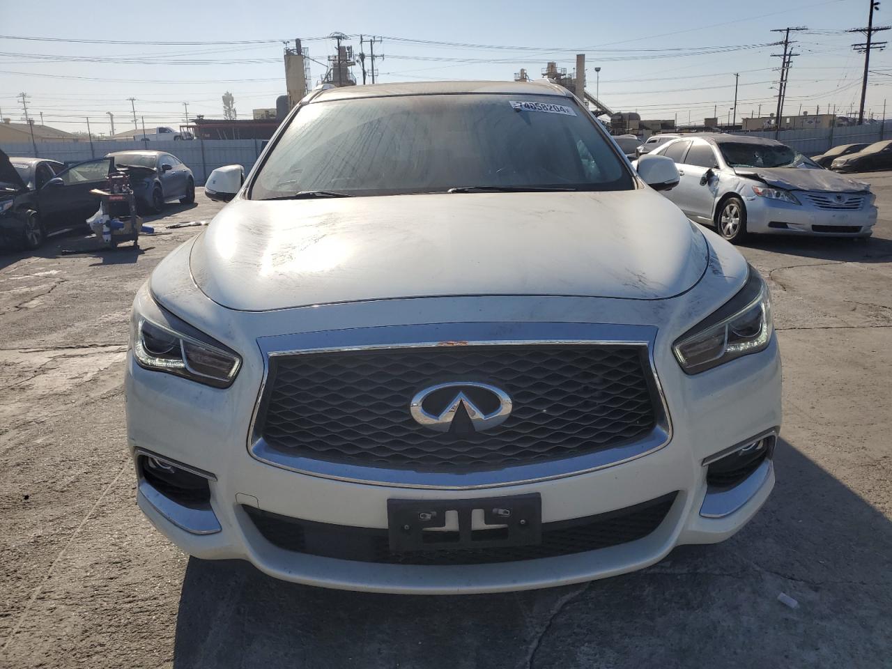 2017 Infiniti QX60 - Image 5