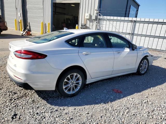 3FA6P0HD2LR167774 Ford Fusion SE 3