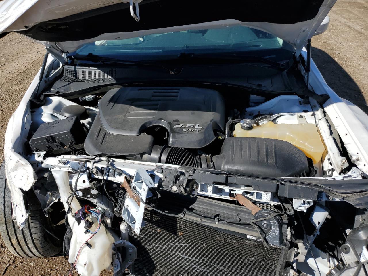 2015 Chrysler 300 - Image 12