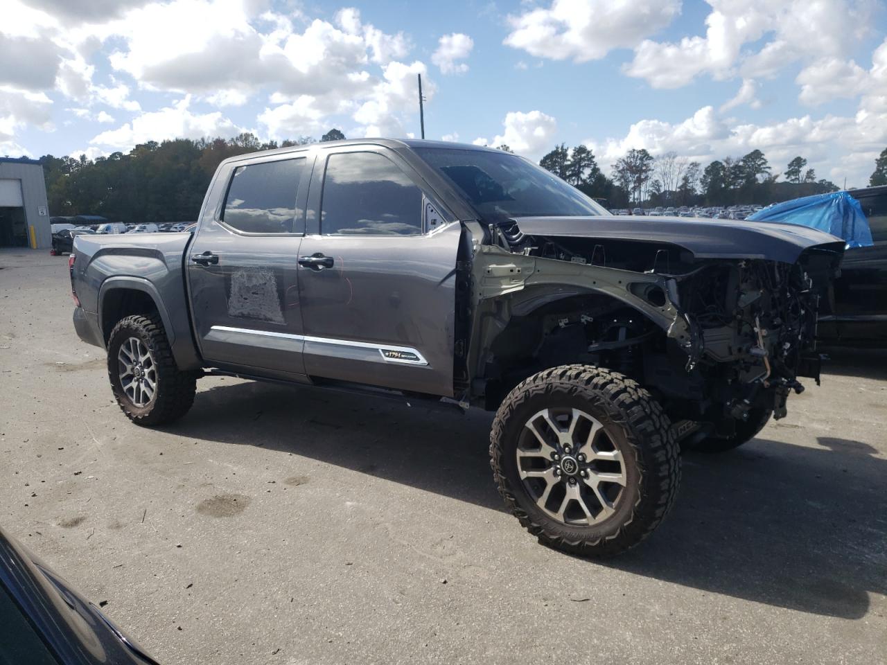 2023 Toyota Tundra - Image 4