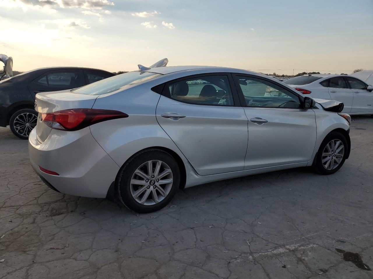 2015 Hyundai Elantra Se VIN: 5NPDH4AE4FH594695 Lot: 76192994