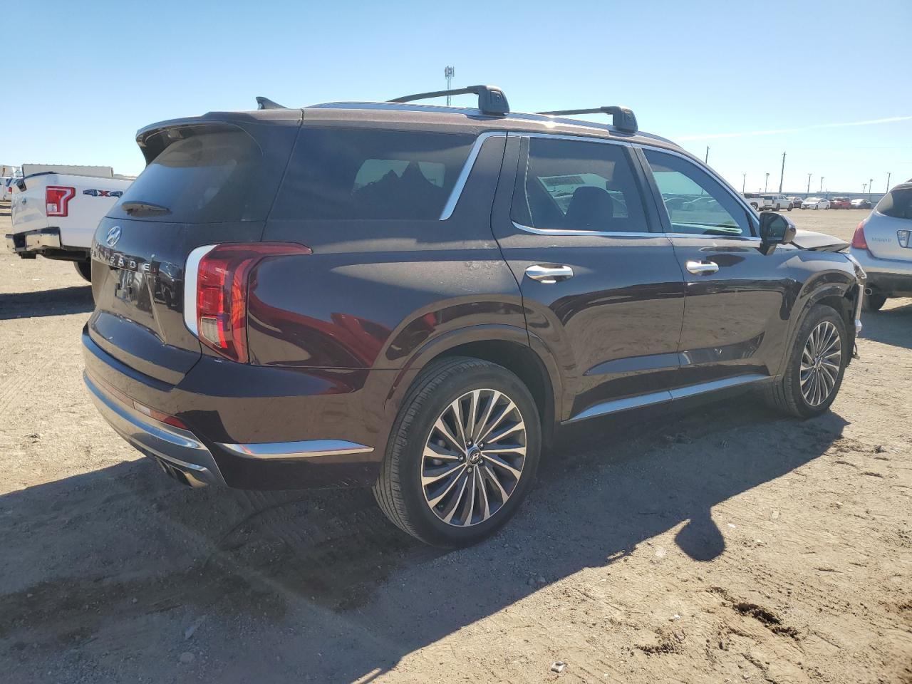 2024 Hyundai Palisade - Image 3