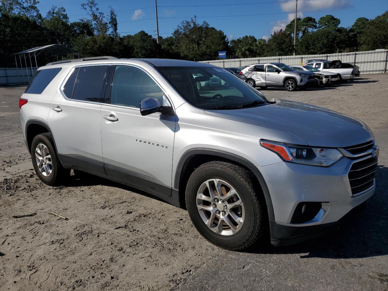 2019 Chevrolet Traverse - Image 4