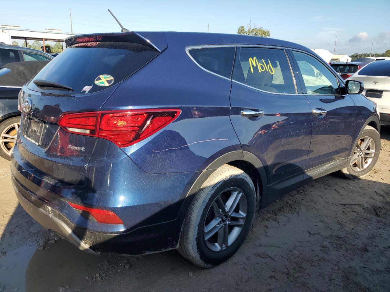 2018 Hyundai Santa Fe - Image 3