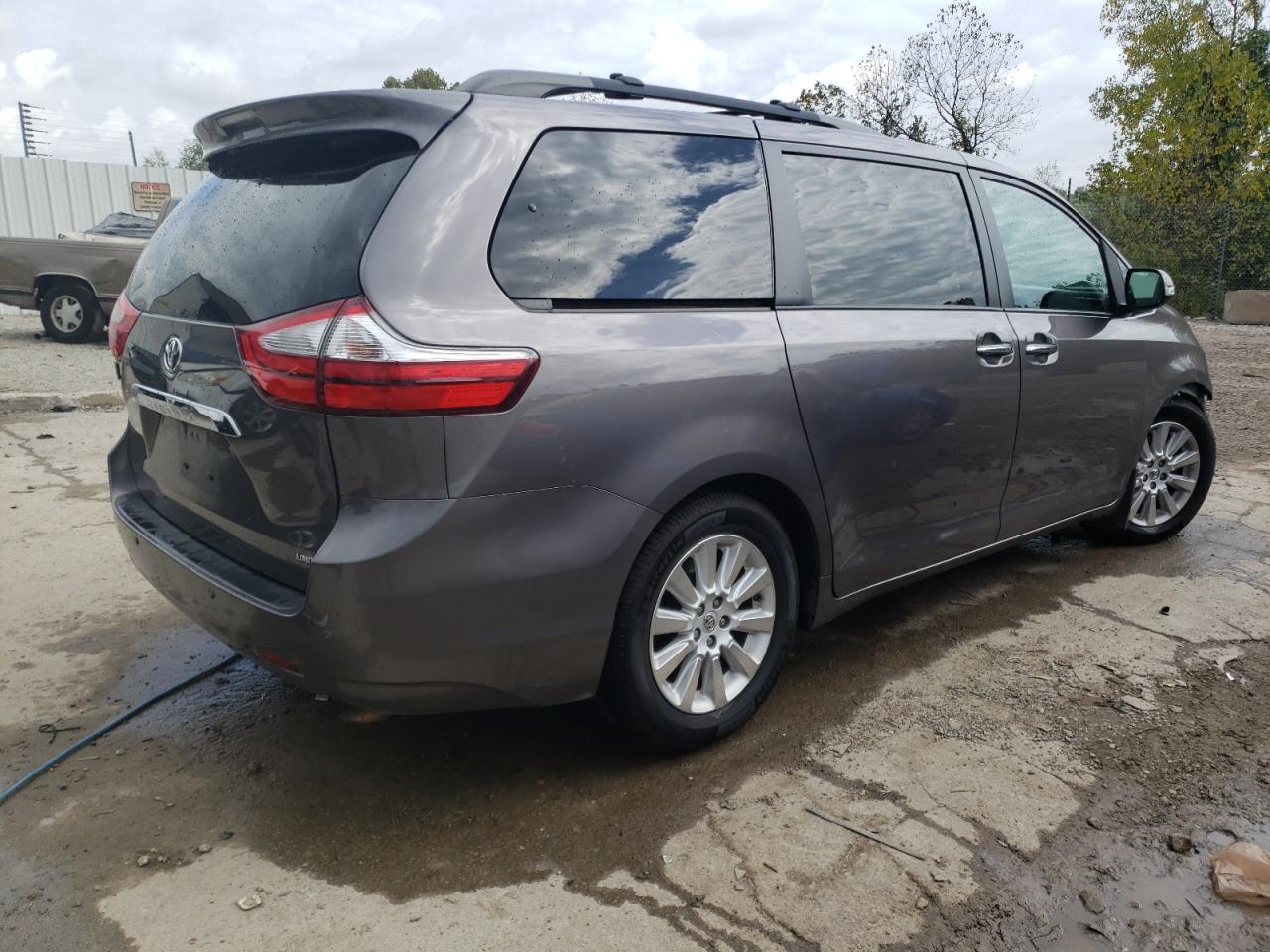 5TDYK3DC5GS731646 2016 Toyota Sienna Xle