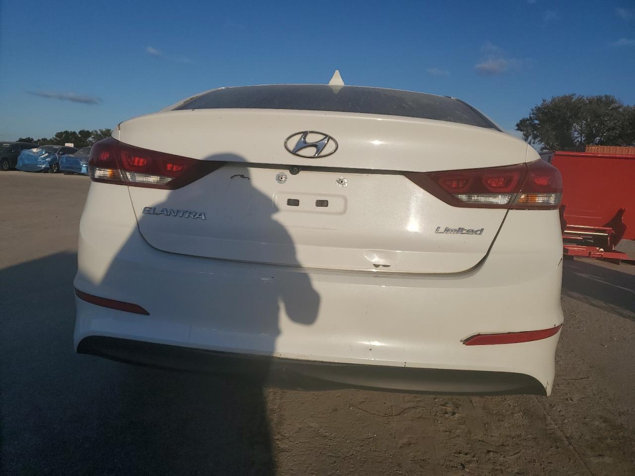 5NPD84LF7HH043766 2017 Hyundai Elantra Se