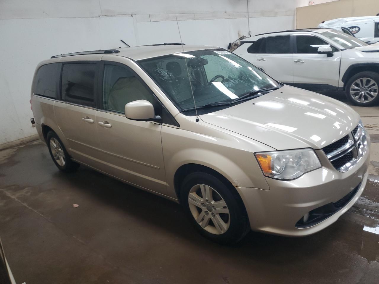 2013 Dodge Caravan - Image 4