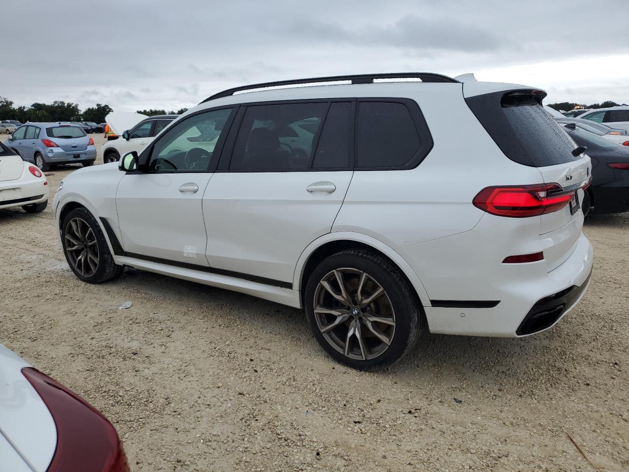 5UXCX6C01L9D14247 2020 BMW X7 - Image 2