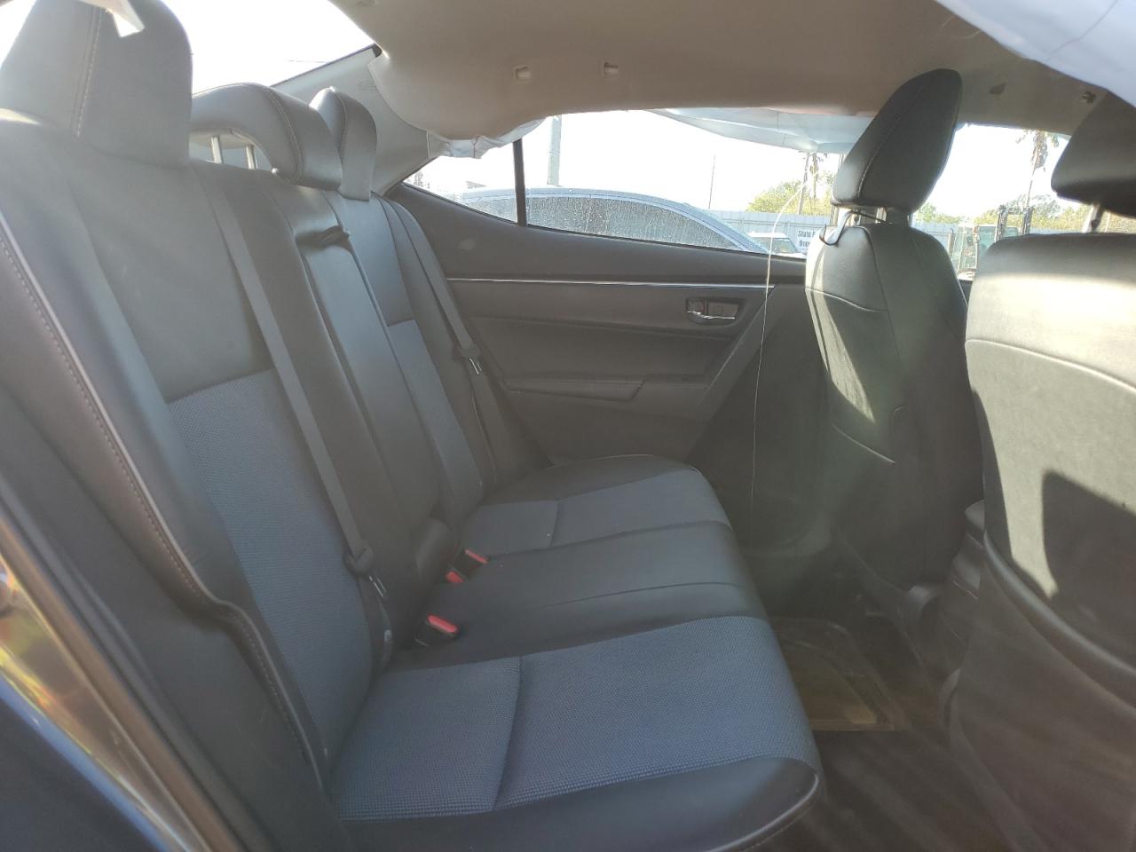 2015 Toyota Corolla - Image 10