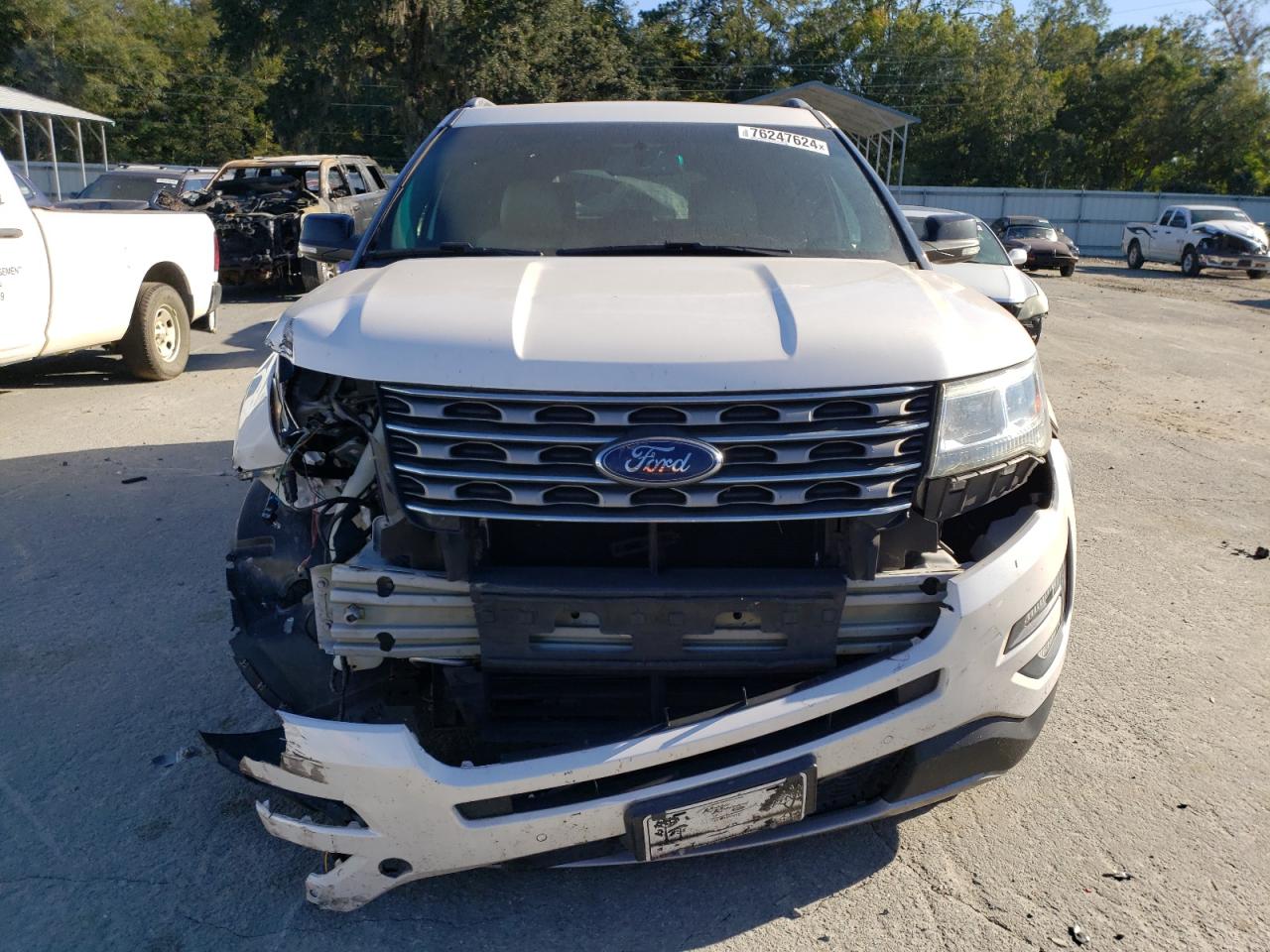 2017 Ford Explorer - Image 5