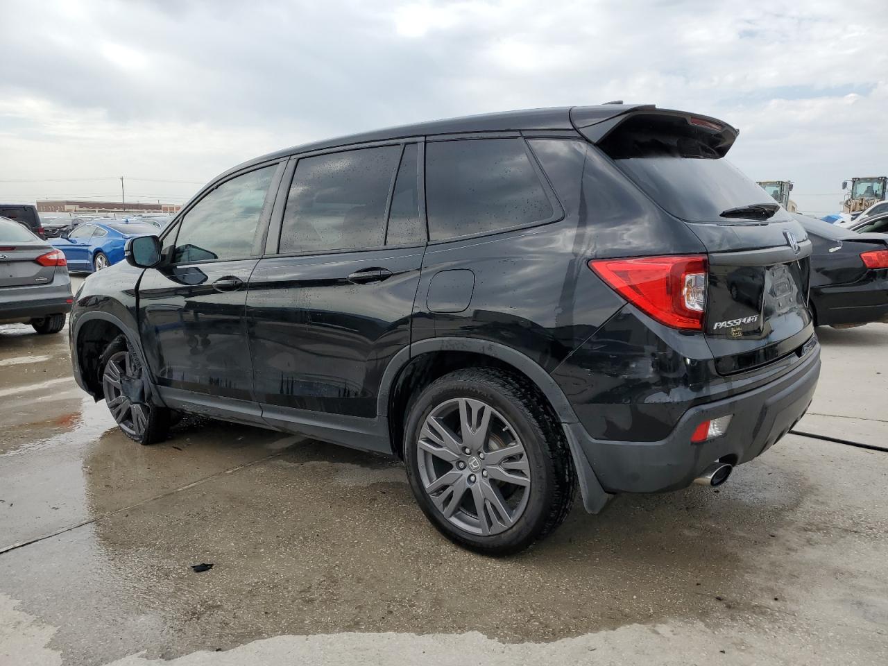 2021 Honda Passport - Image 2