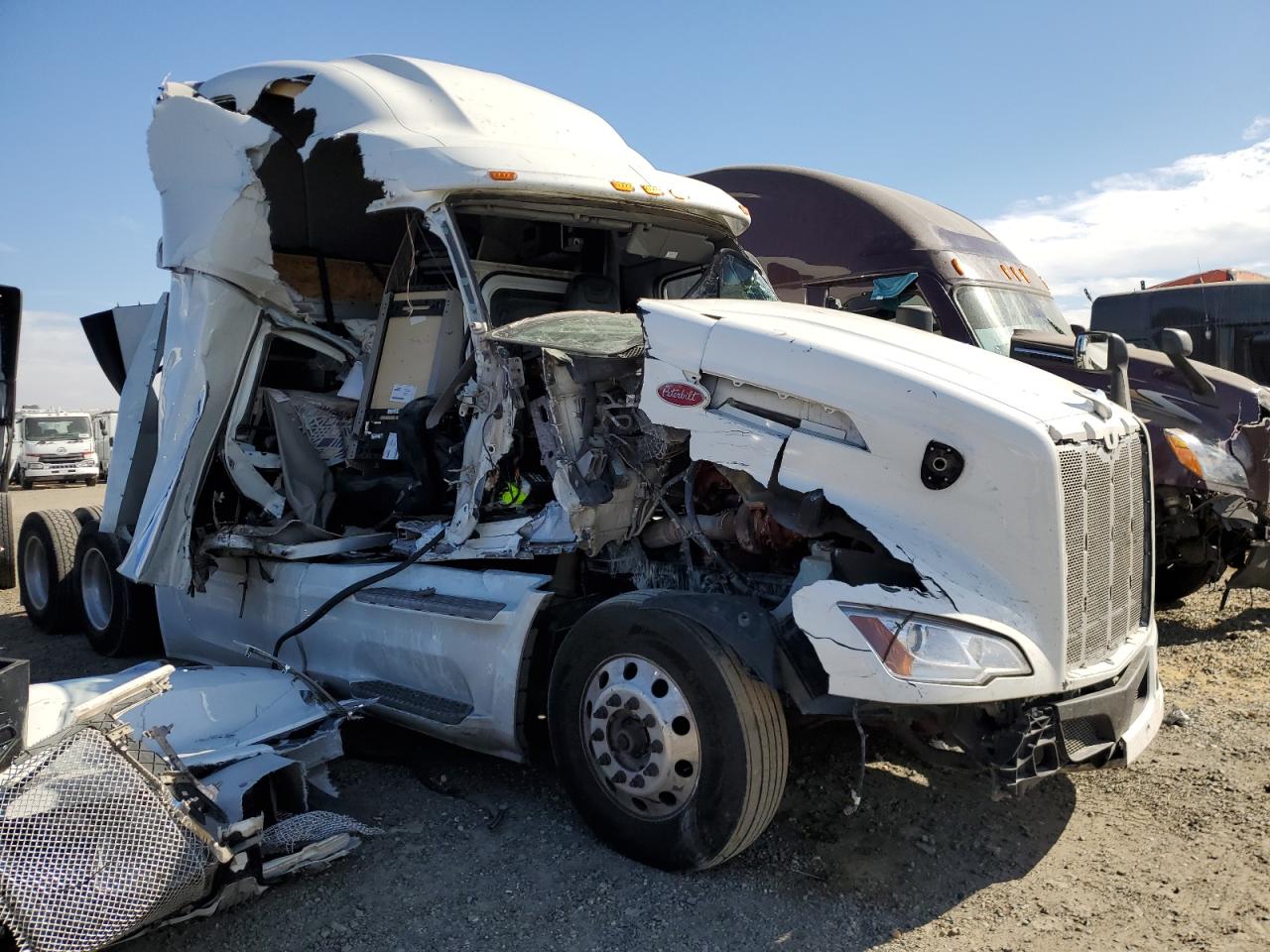 2023 Peterbilt 579  en Venta en Sacramento, CA - All Over
