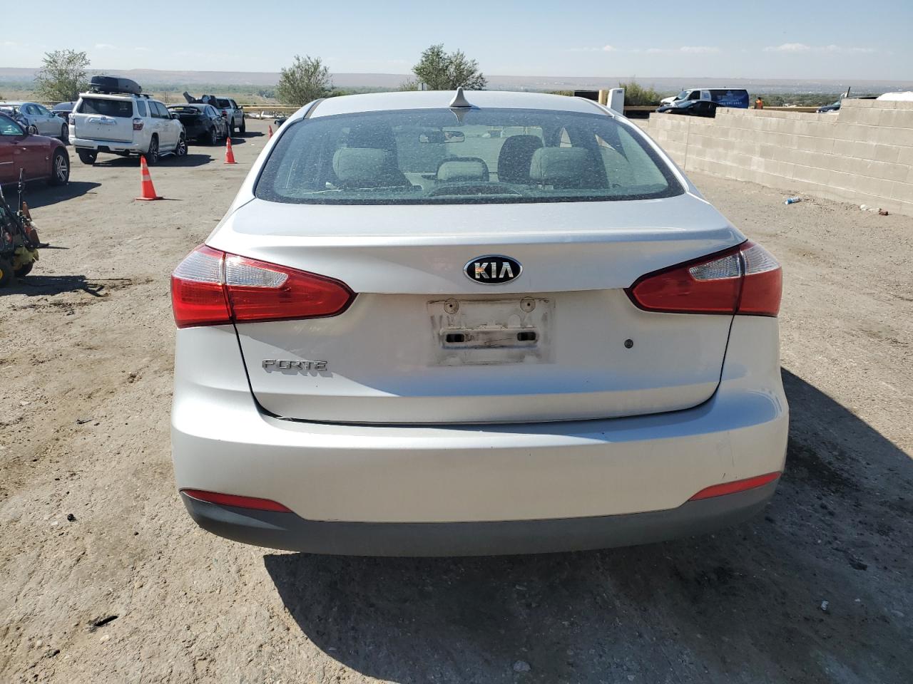 KNAFK4A61F5395118 2015 Kia Forte Lx