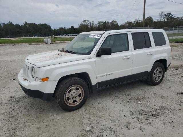  JEEP PATRIOT 2016 Белы