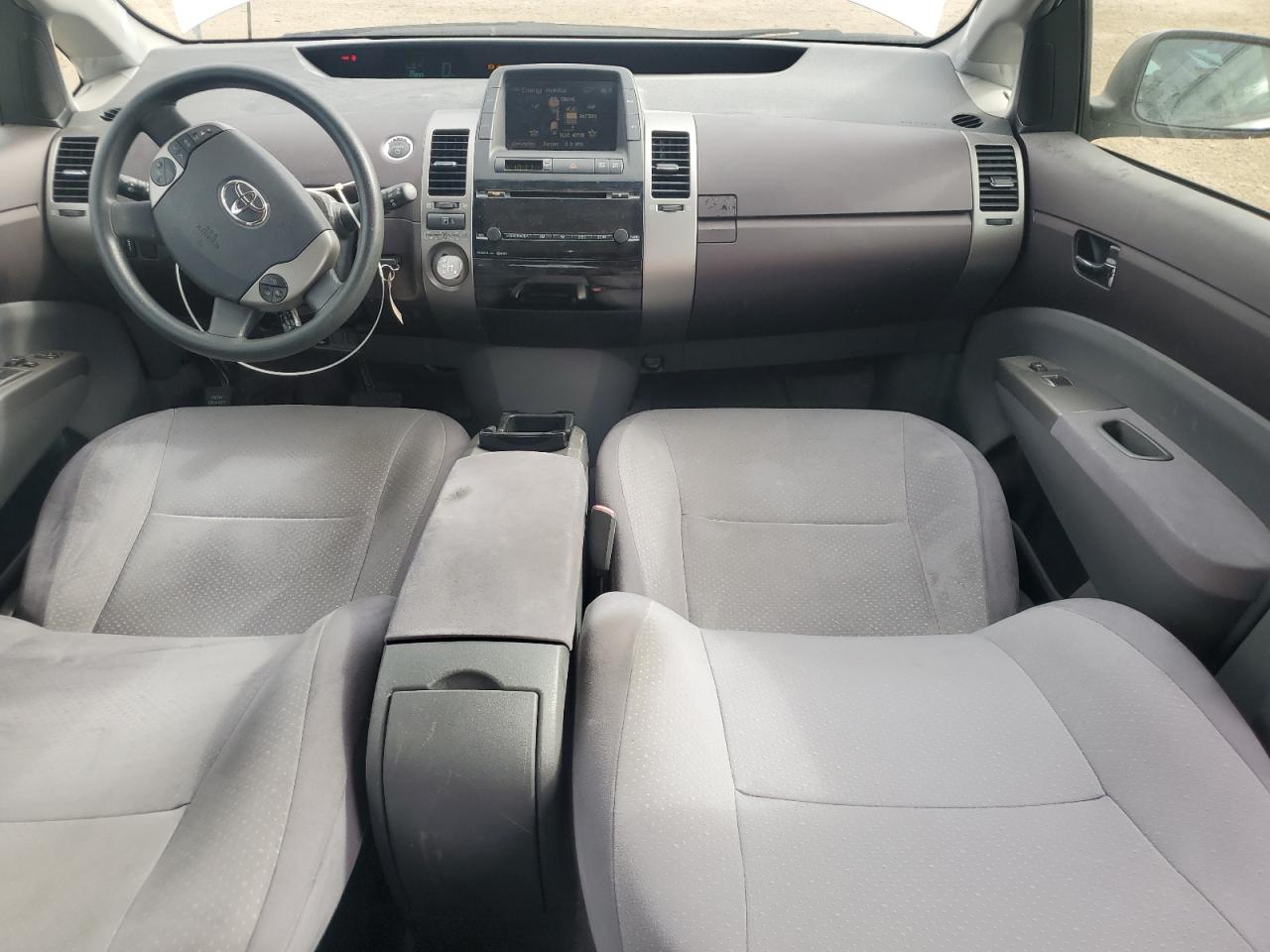 2004 Toyota Prius - Image 8