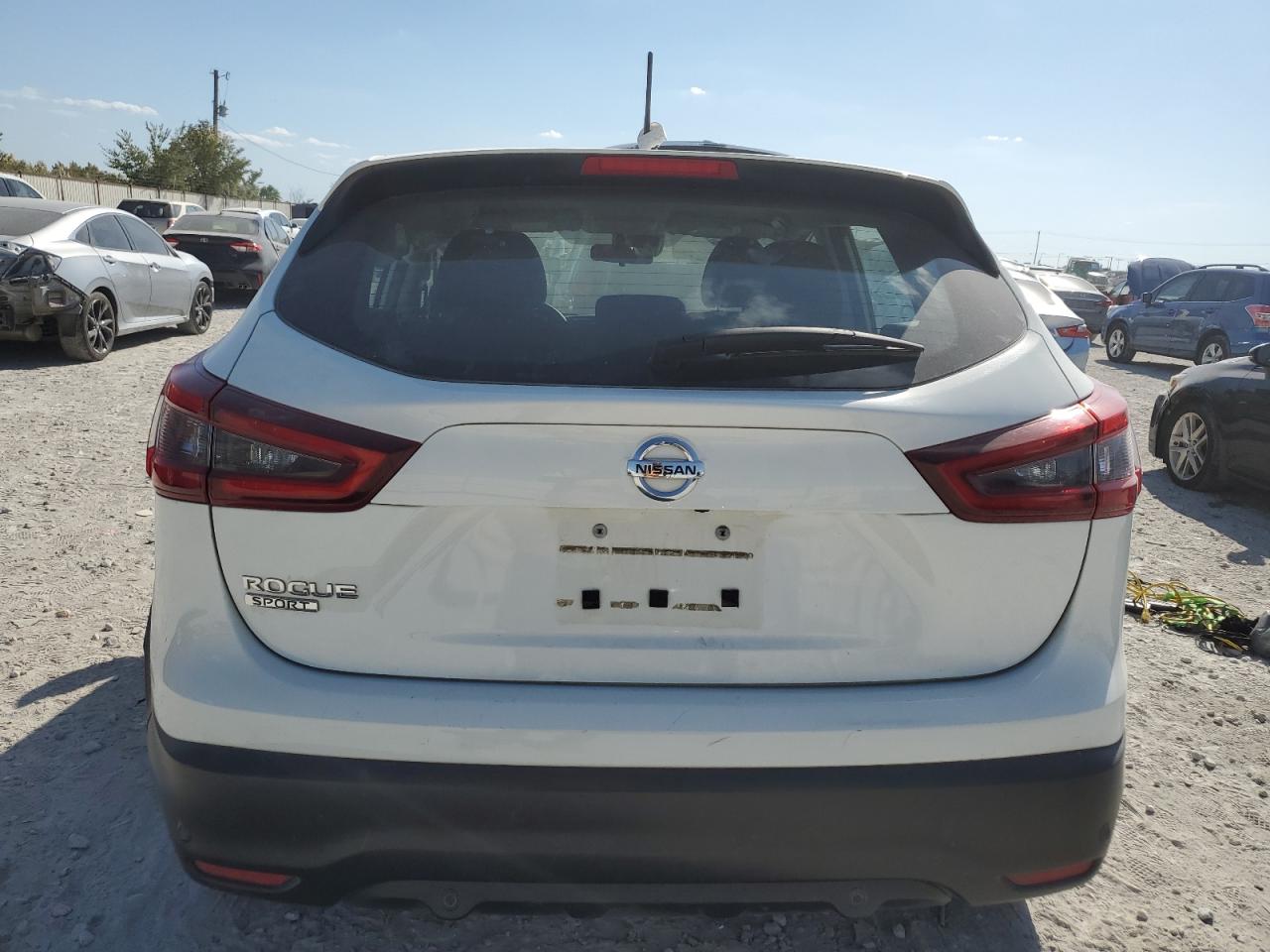 2021 Nissan Rogue - Image 6