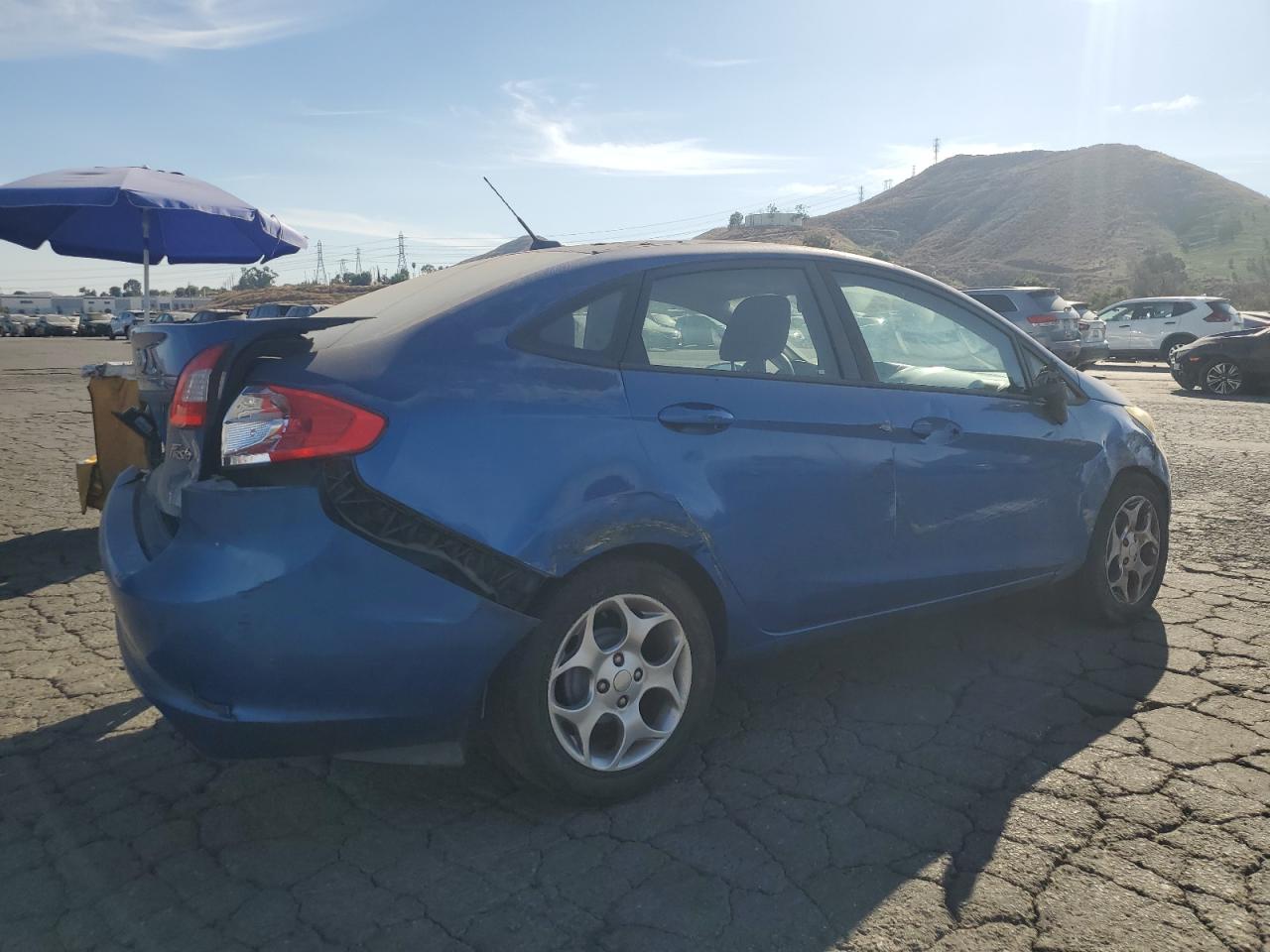 2011 Ford Fiesta - Image 3