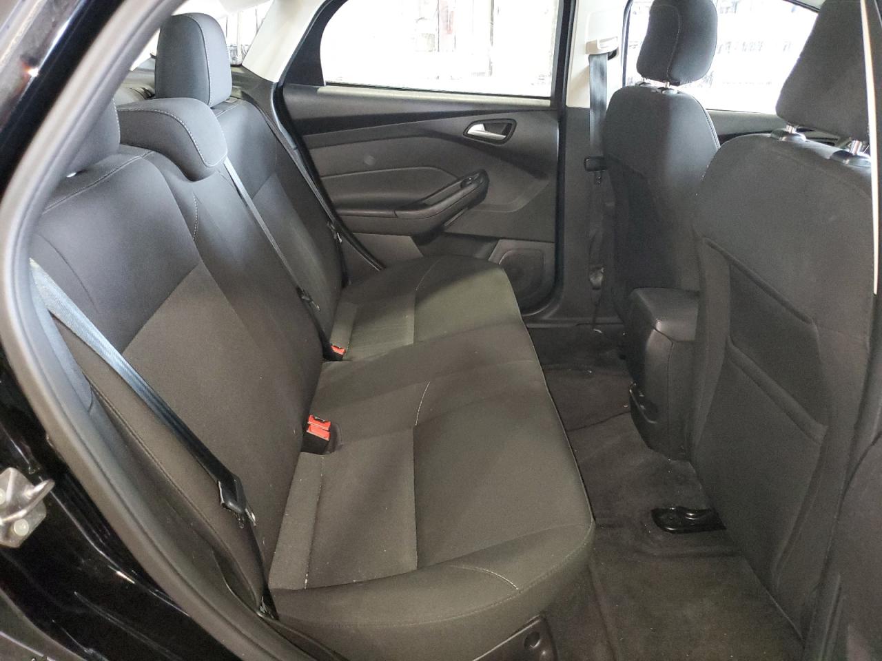 2018 Ford Focus - Image 10