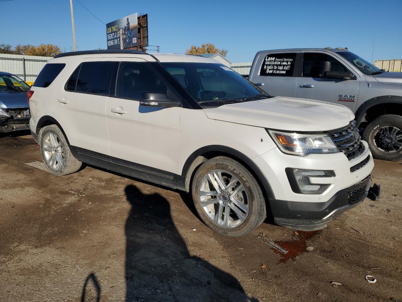 2017 Ford Explorer - Image 4
