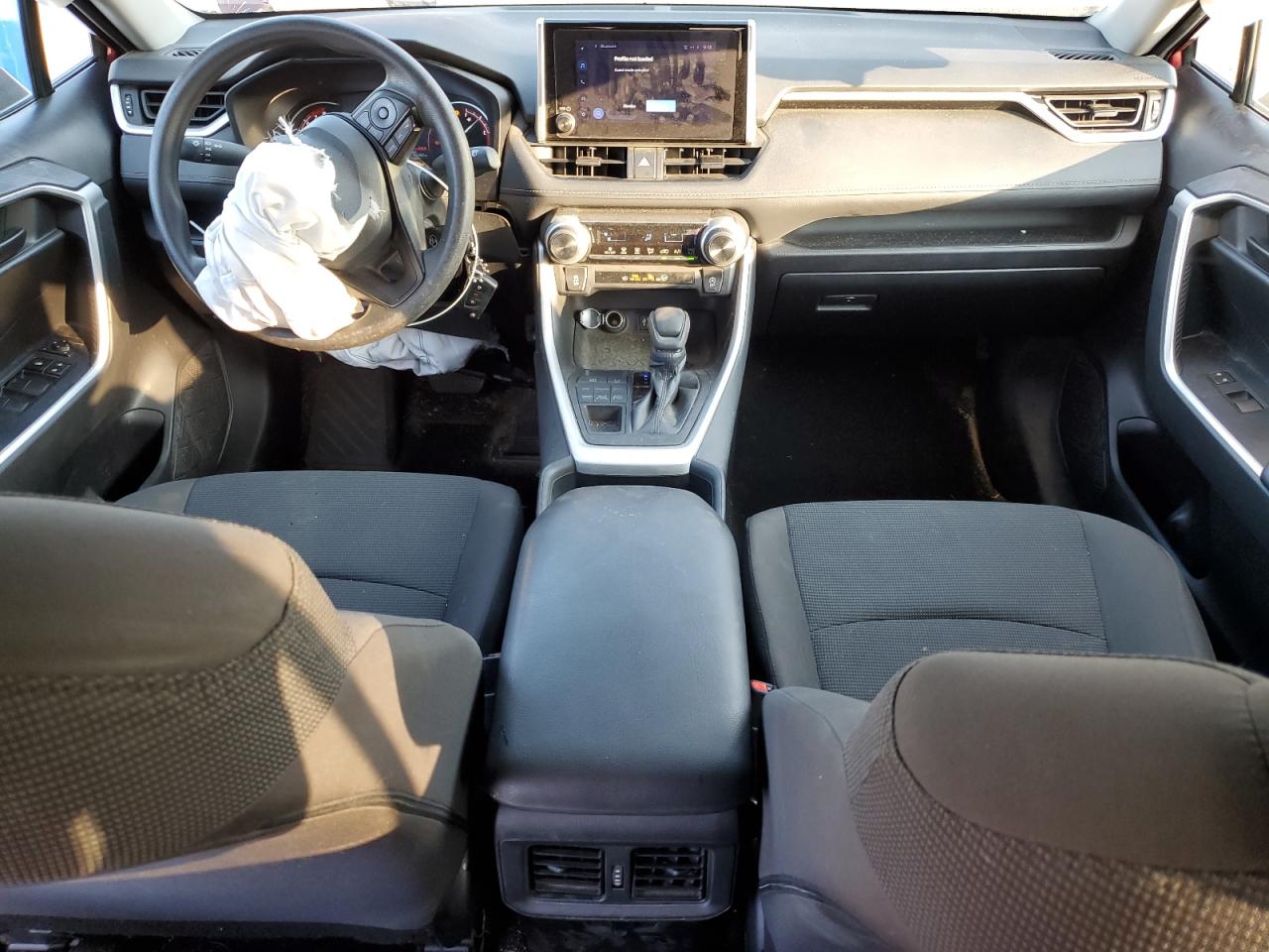 2023 Toyota RAV 4 - Image 8